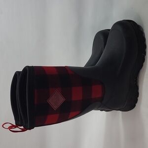 Muck Boot Company Size 2